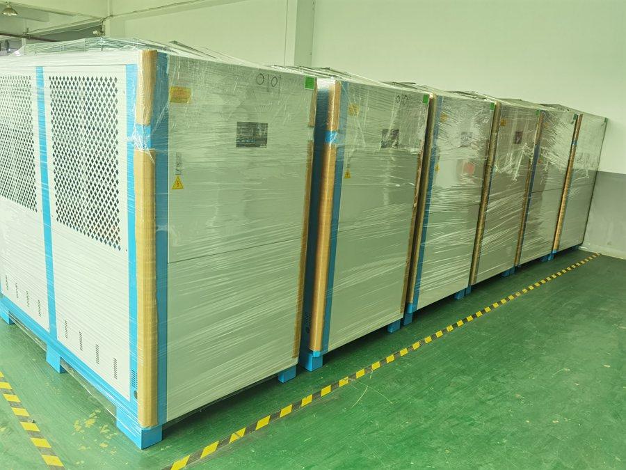 恒溫冷水機的工作原理是什么？